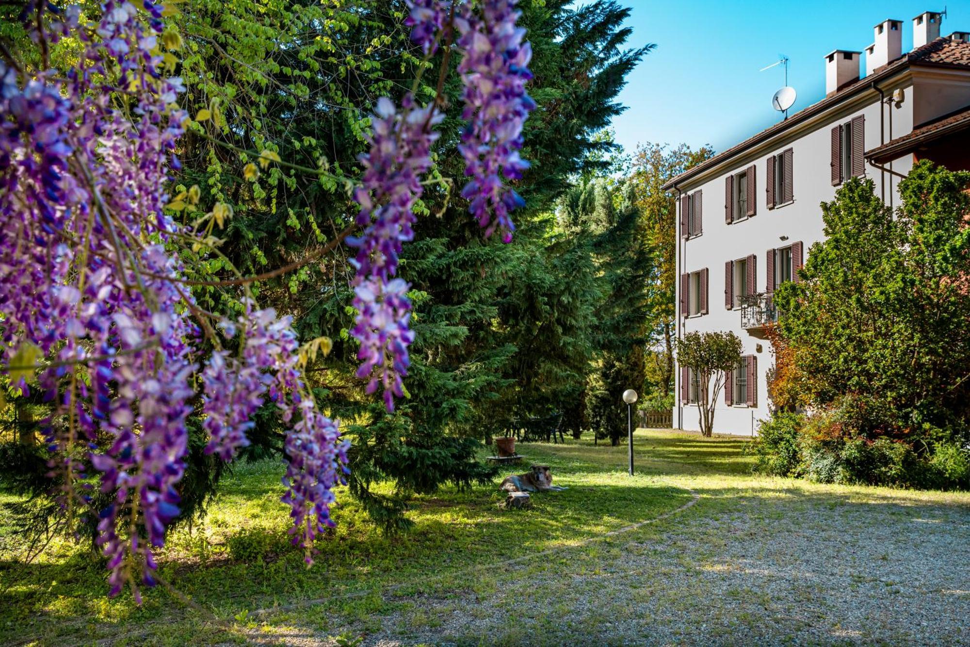 דירות אסטי Cascina Ambrosia Residenza D'Epoca מראה חיצוני תמונה